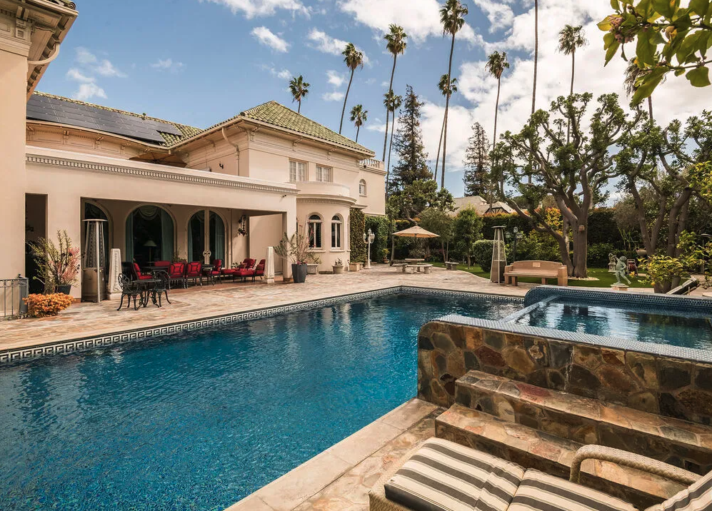 LA’s Landmark Dorothy Chandler Estate Asks $20,000,000 — Francis York