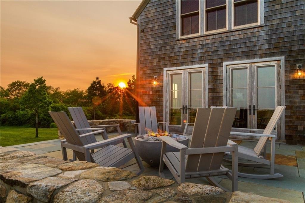 Francis York Shingle-Style Compound in Block Island, Rhode Island 8.jpg