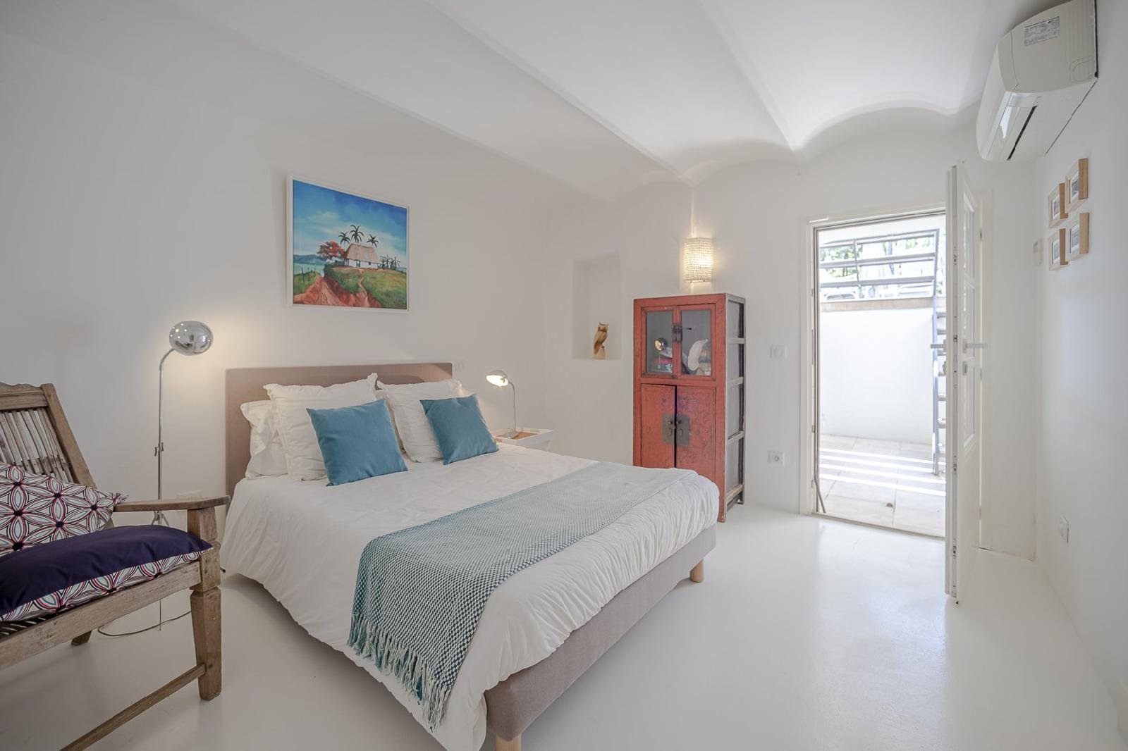 Francis York Luxury Villa Rental on the Cap d’Antibes  23.jpg