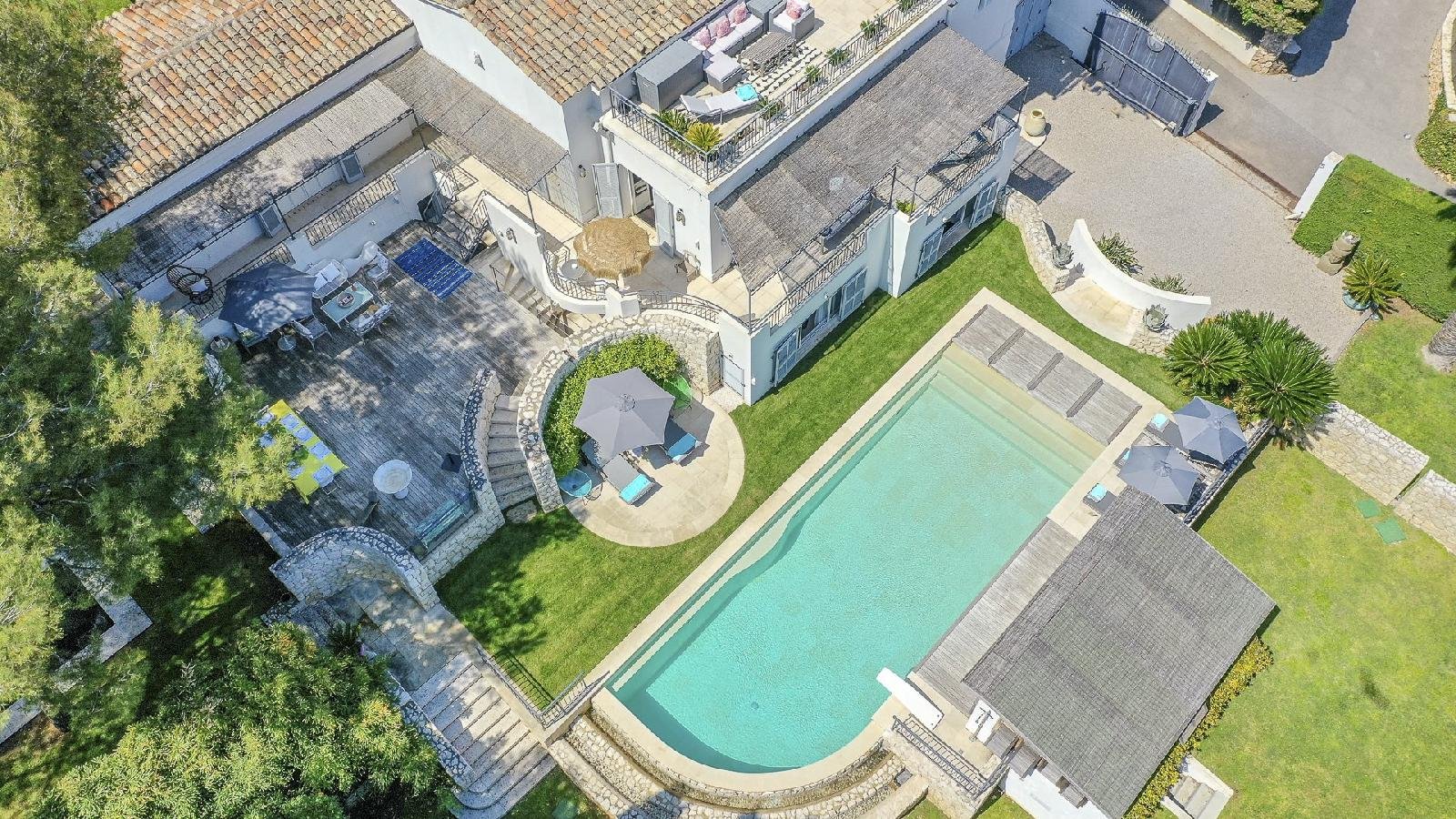 Francis York Luxury Villa Rental on the Cap d’Antibes  4.jpg