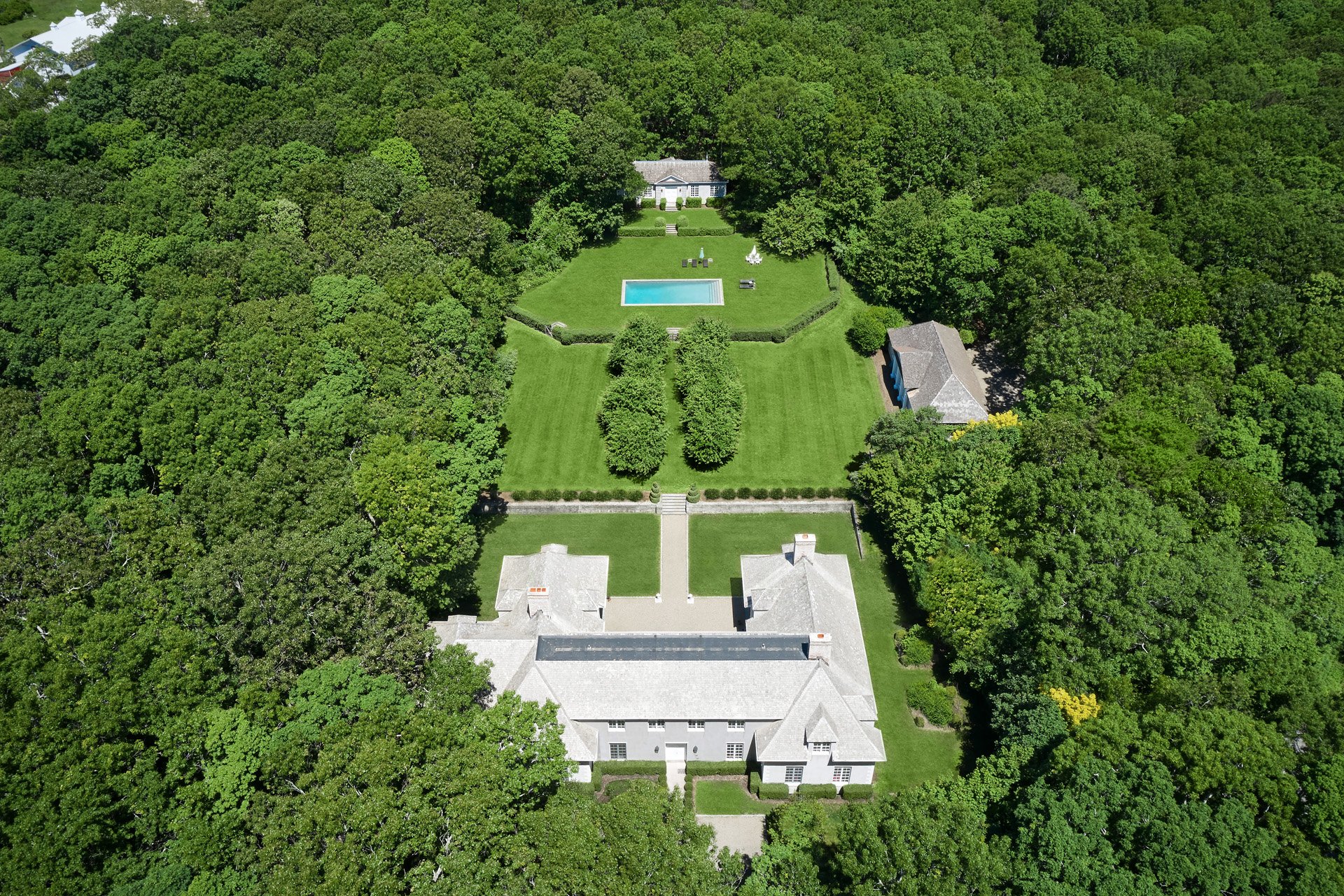 Francis York Water Mill Compound Classical Country Estate in the Hamptons 47.jpg