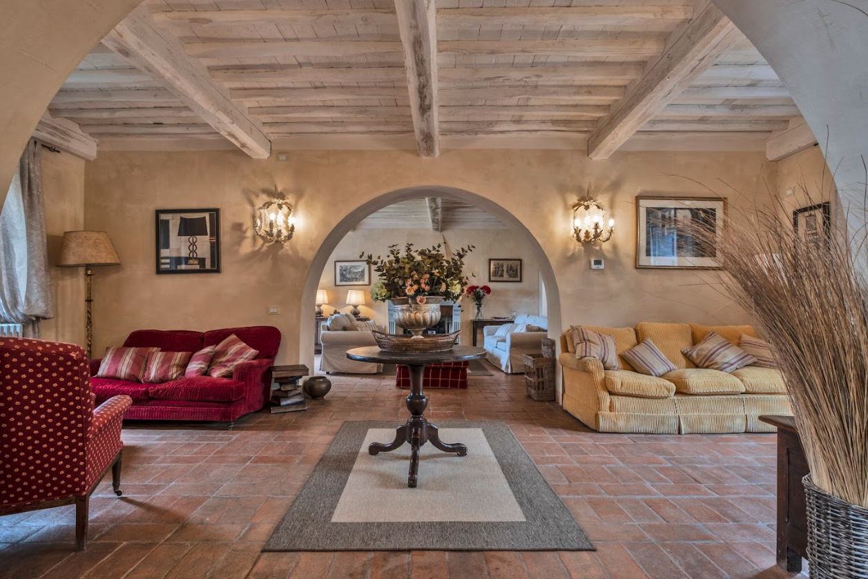 Francis York Tuscan Farmhouse For Sale Near Lucca, Italy 41.png