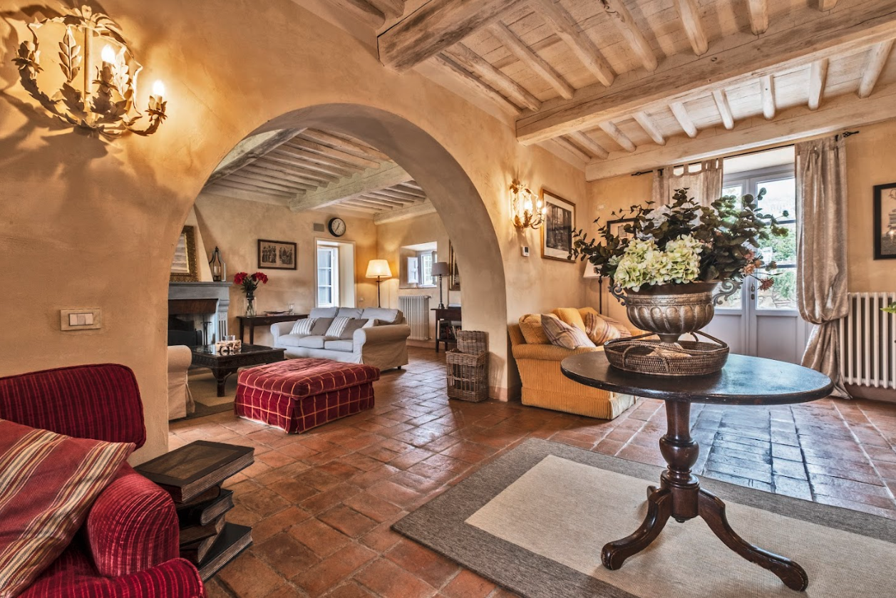 Francis York Tuscan Farmhouse For Sale Near Lucca, Italy 36.png