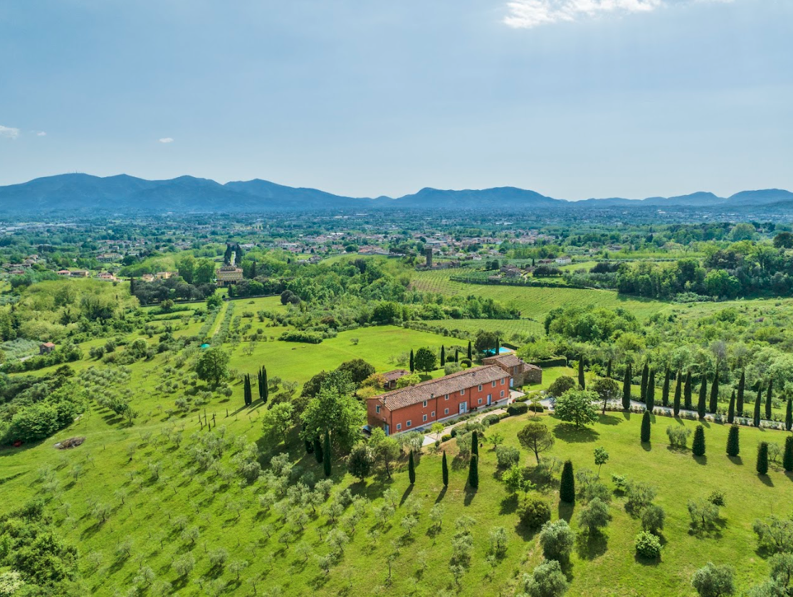 Francis York Tuscan Farmhouse For Sale Near Lucca, Italy 51.png