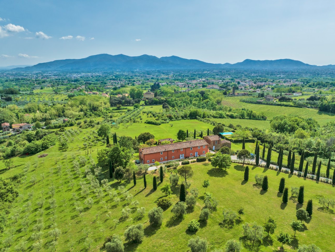 Francis York Tuscan Farmhouse For Sale Near Lucca, Italy 52.png