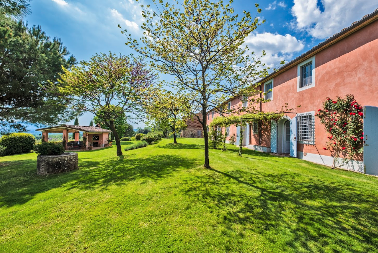 Francis York Tuscan Farmhouse For Sale Near Lucca, Italy 62.png