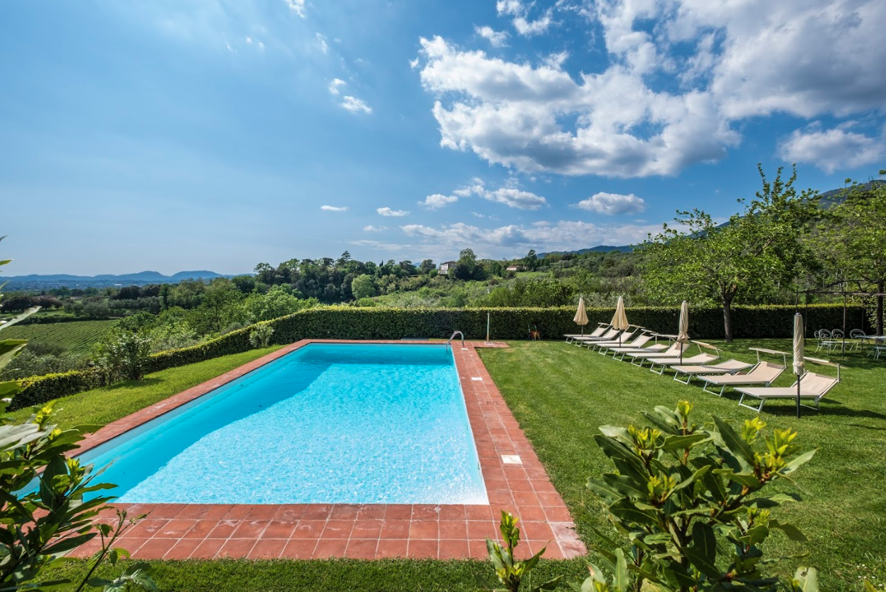 Francis York Tuscan Farmhouse For Sale Near Lucca, Italy 65.png
