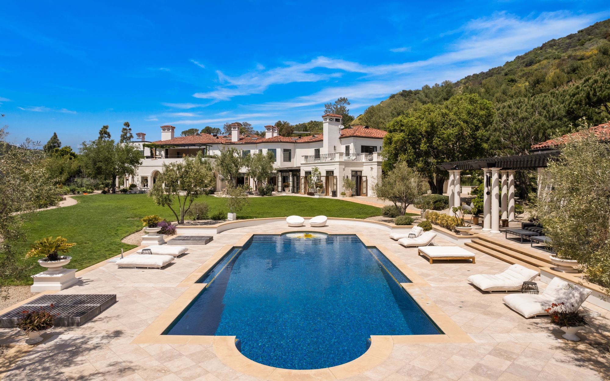 Francis York Drake is Selling His Beverly Hills Mansion 22.jpg