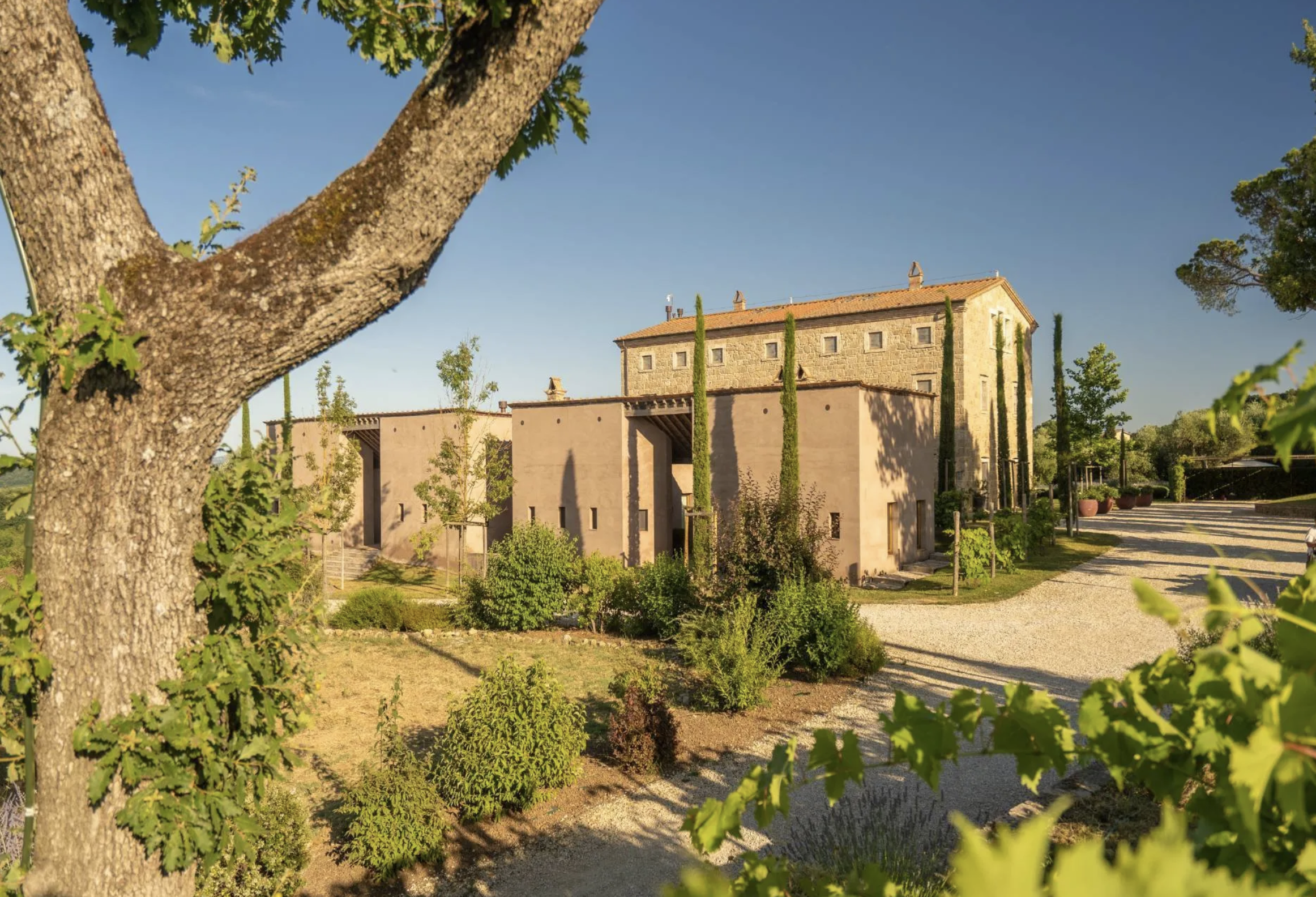 Francis York Villa Travertino: Luxury Villa and Wine Estate in the Heart of Tuscany 9.png