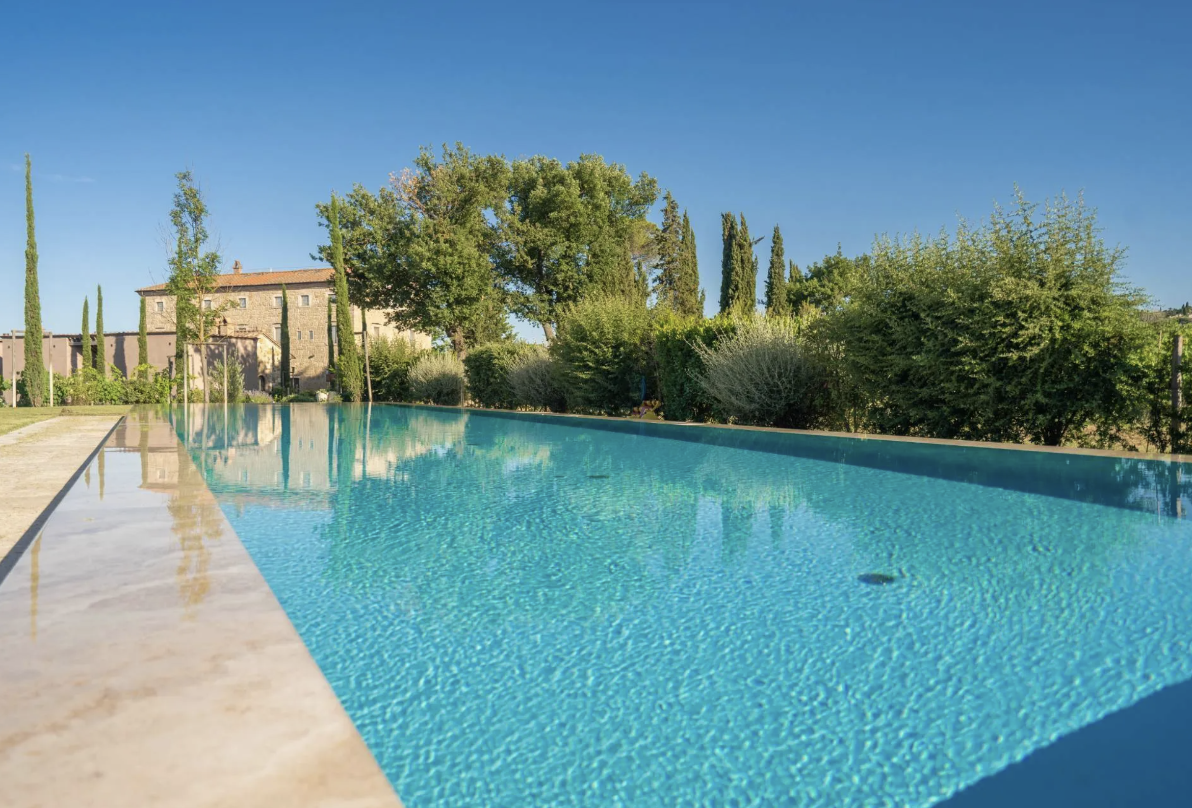 Francis York Villa Travertino: Luxury Villa and Wine Estate in the Heart of Tuscany 15.png
