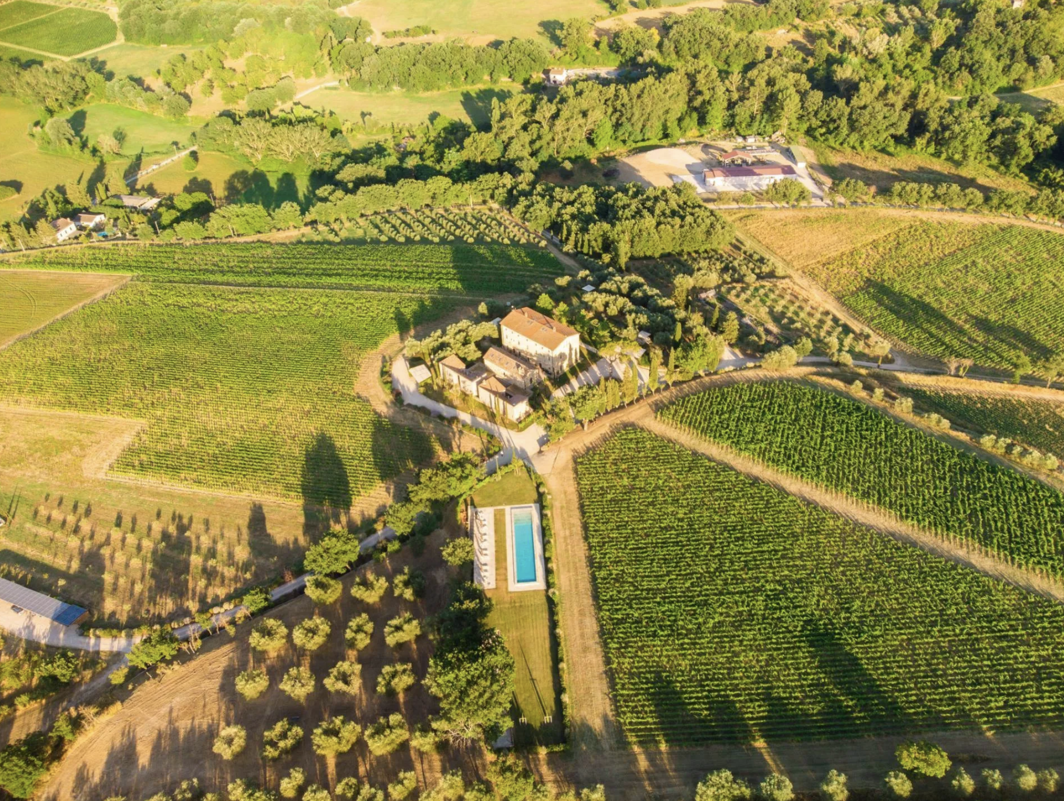 Francis York Villa Travertino: Luxury Villa and Wine Estate in the Heart of Tuscany 14.png
