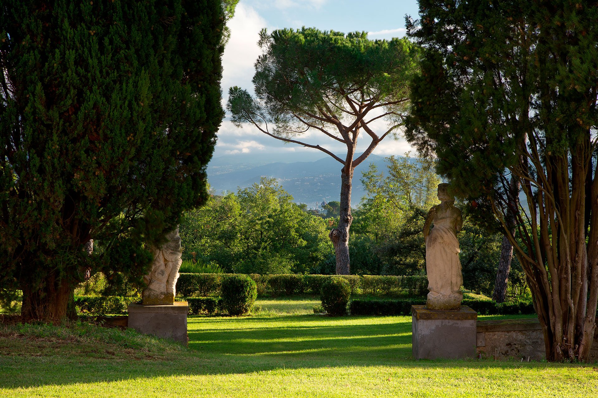 Francis York Villa La Tavernaccia: Luxury Villa Rental Near Florence, Italy 6.jpg
