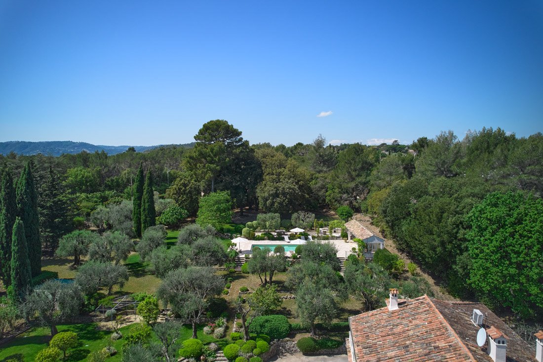Francis York Former Perfumer’s Mansion Set in Ancient Olive Groves Near Grasse, France 3.jpg