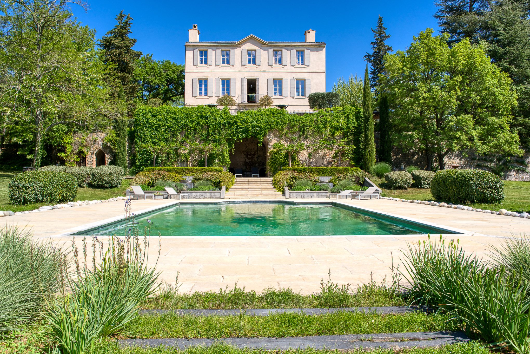Francis York Luxury French Chateau and Vineyard in the Var, Provence 12.jpg