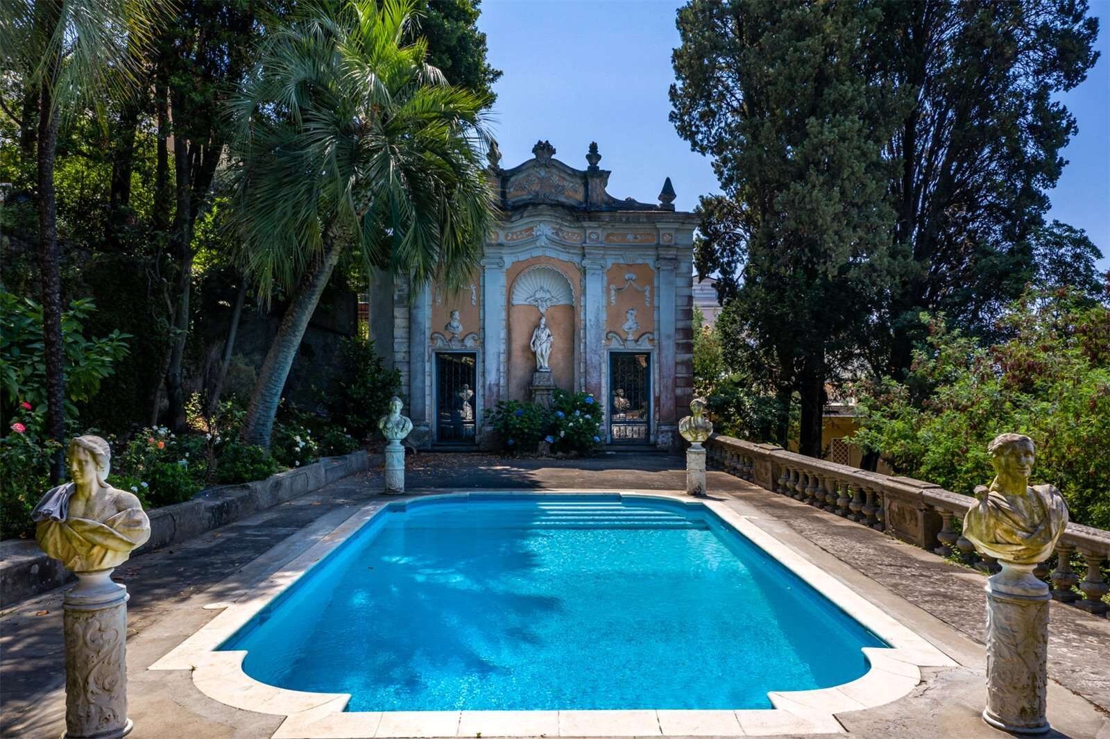 Francis York Villa Le Magnolie Dreamy Italian Riviera Villa Overlooking Portofino 10.jpg