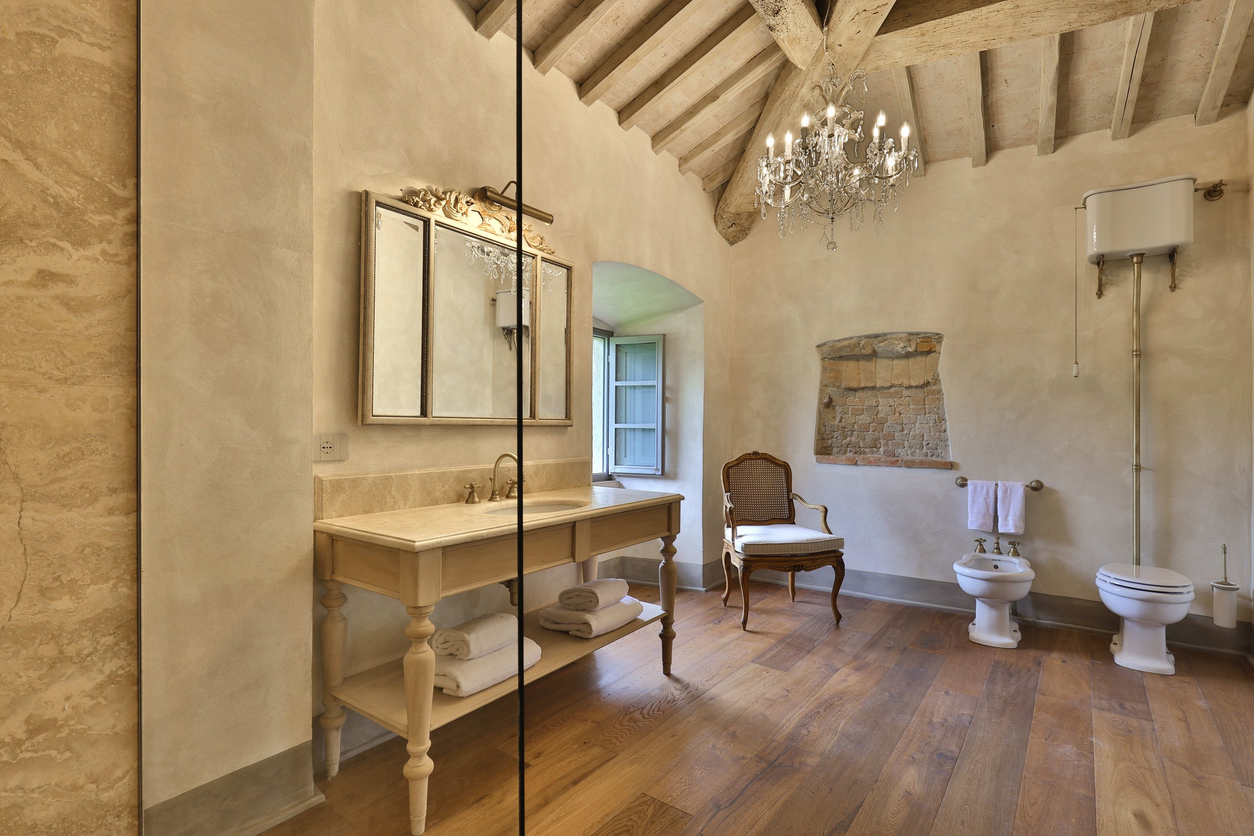 Francis York NEW Luxury Holiday Rental in the Chianti Hills, Tuscany Booking This Summer  15.jpg