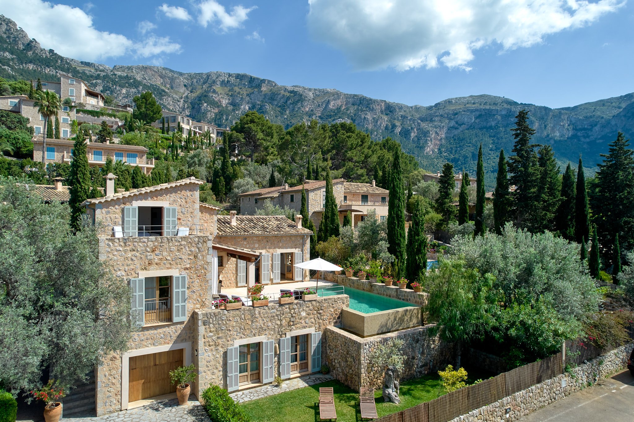 Francis York Casa Charlotte Dream Monthly Holiday Rental in Deia, Mallorca Available in September 2.jpg