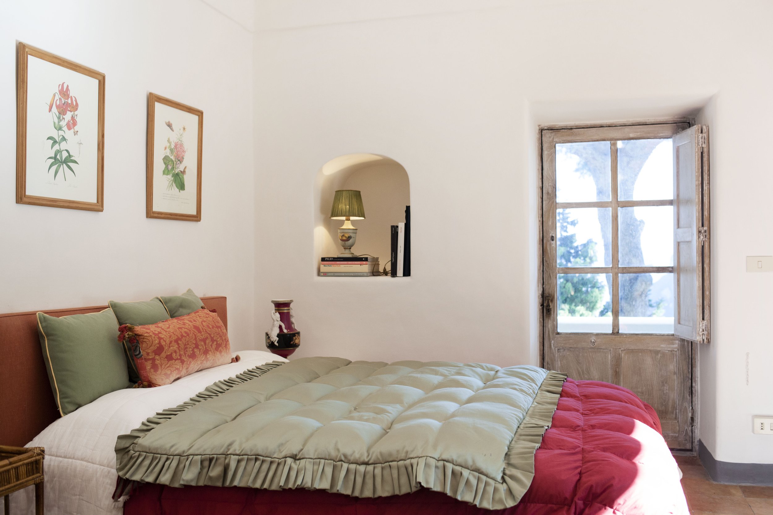 Francis York Villa Aiano Exclusive Luxury Villa Rental in Capri Slim Aarons 3.jpg