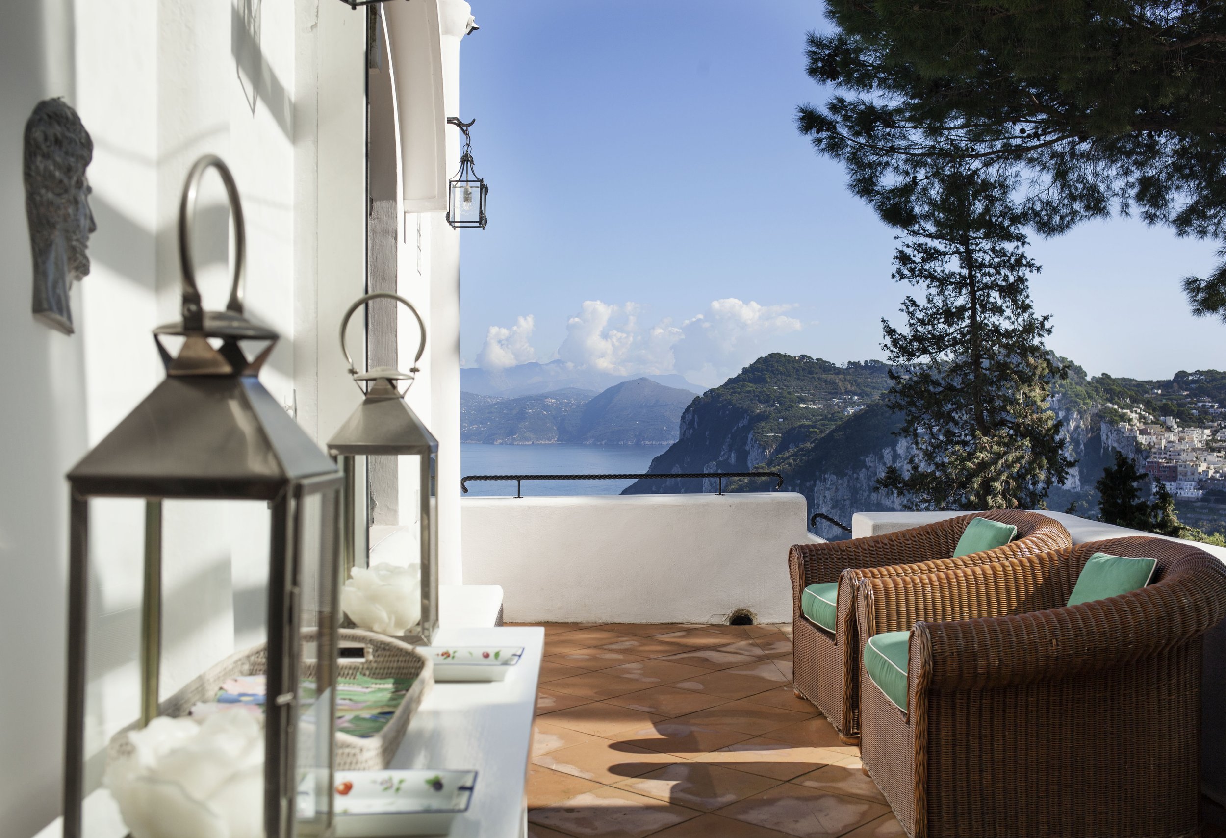 Francis York Villa Aiano Exclusive Luxury Villa Rental in Capri Slim Aarons 12.jpg