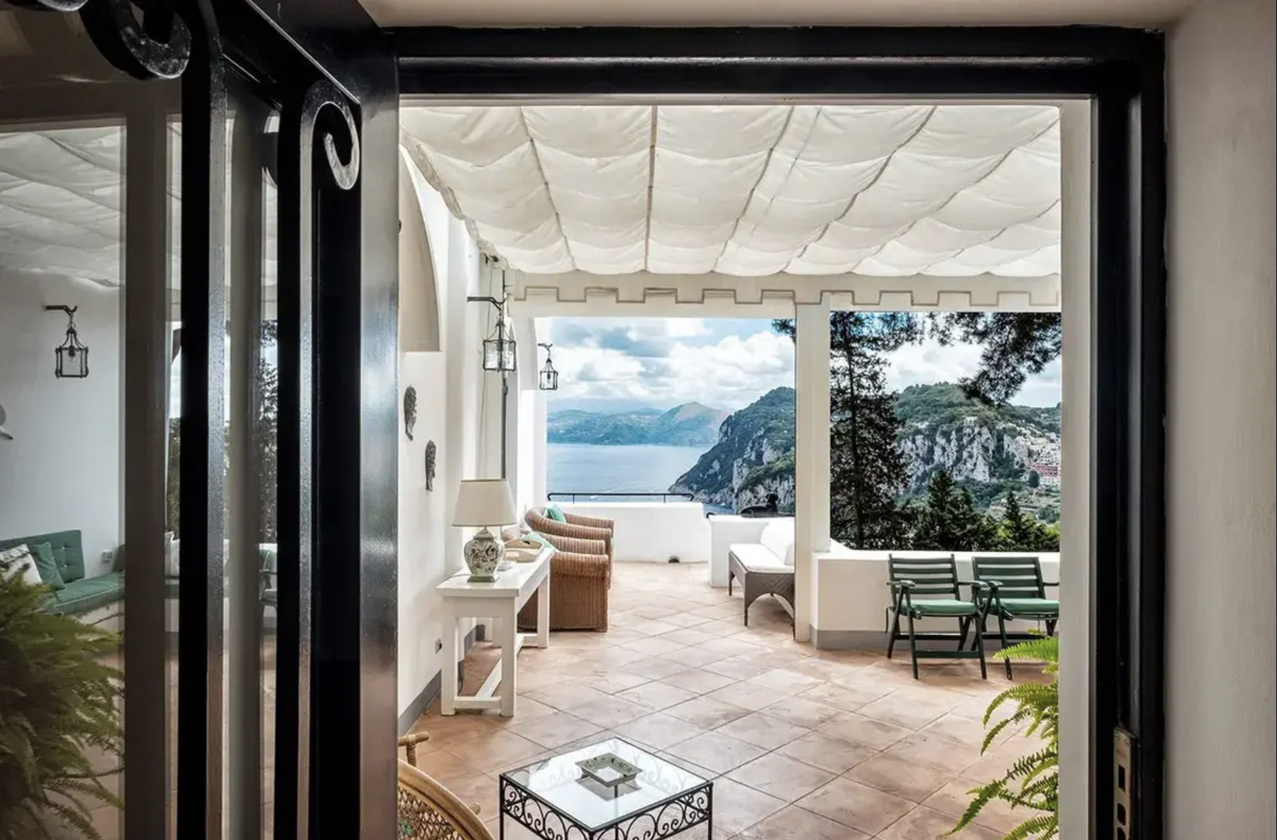Francis York Villa Aiano Exclusive Luxury Villa Rental in Capri Slim Aarons 23.png