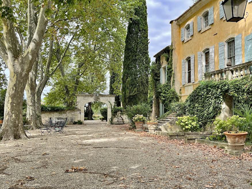 Francis York Emile Garcin Enchanting 18th Century Manor House Bastide For Sale in Provence, France 10.jpg