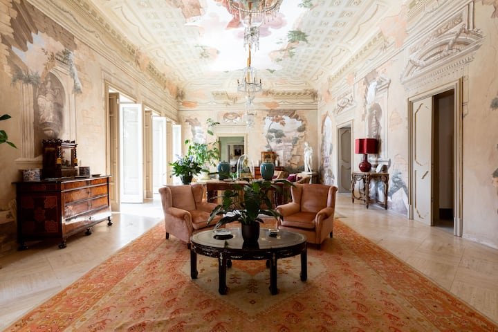 Francis York Villa Tasca Book The Luxury Villa Rental From ‘The White Lotus’ in Sicily, Italy 26.jpg