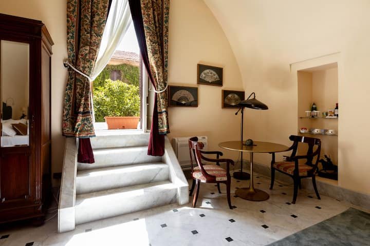 Francis York Villa Tasca Book The Luxury Villa Rental From ‘The White Lotus’ in Sicily, Italy 31.jpg