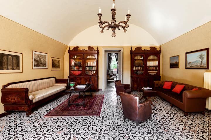 Francis York Villa Tasca Book The Luxury Villa Rental From ‘The White Lotus’ in Sicily, Italy 34.jpg