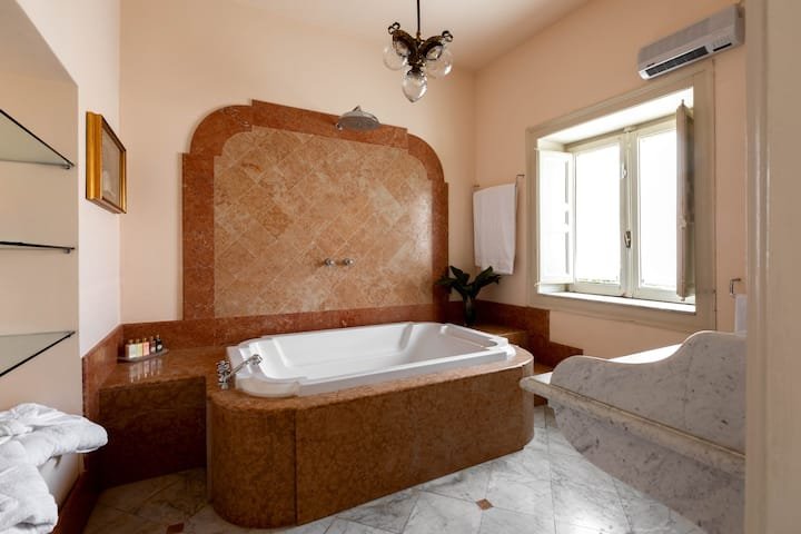Francis York Villa Tasca Book The Luxury Villa Rental From ‘The White Lotus’ in Sicily, Italy 44.jpg