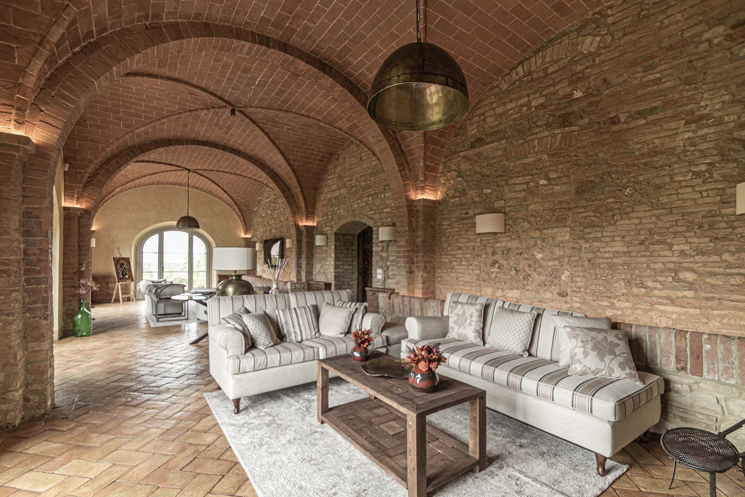 Francis York Luxury Villa Rental in the Tuscan Hills Near Florence 23.jpg