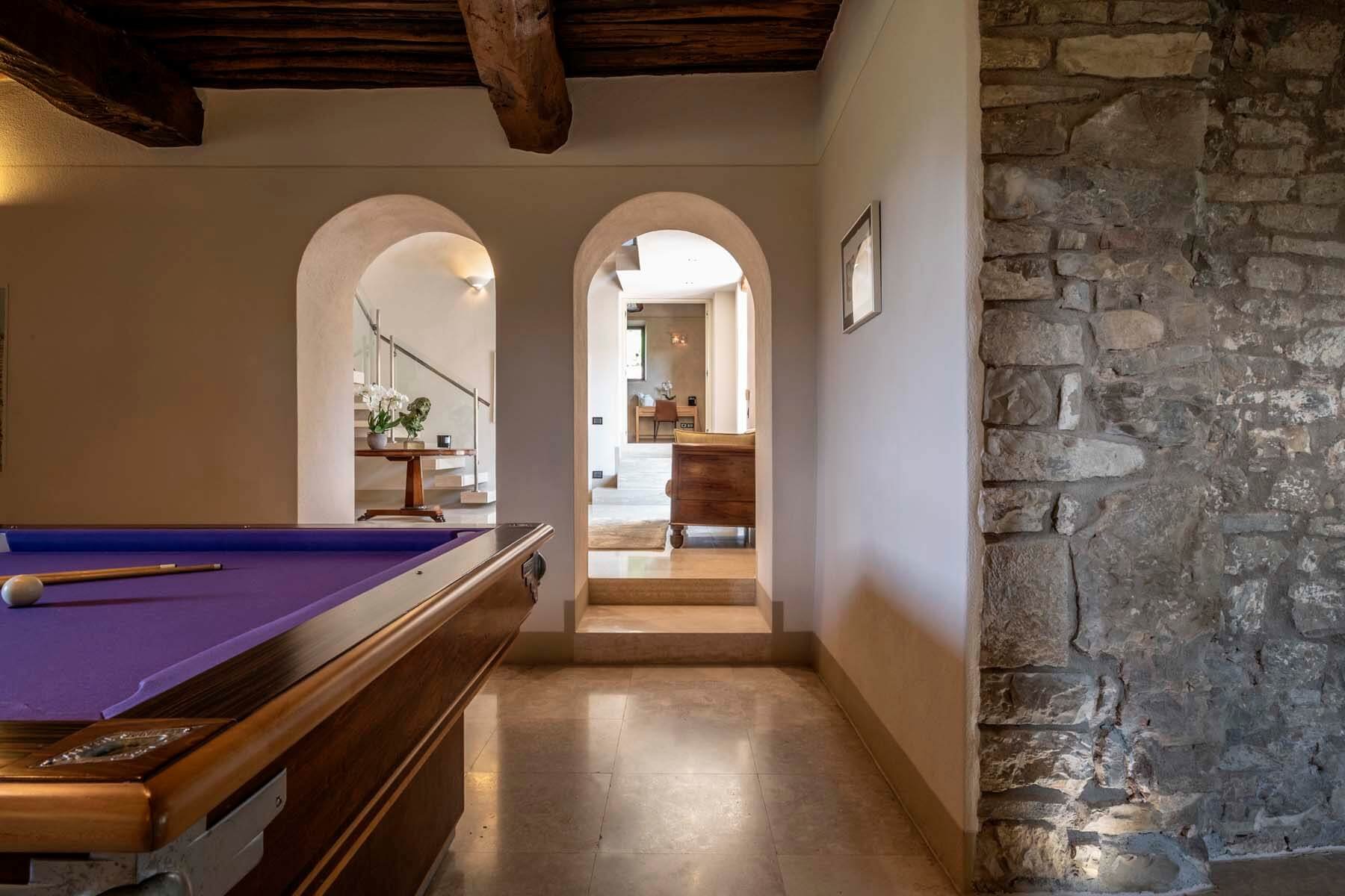 Francis York Luxury Villa Rental in the Tuscan Hills Near Gaiole in Chianti 14.jpg