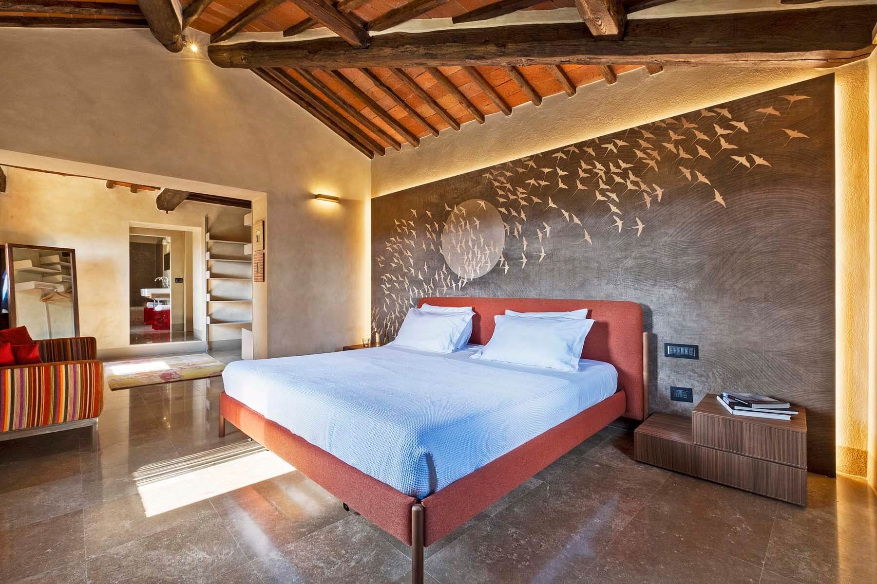 Francis York Luxury Villa Rental in the Tuscan Hills Near Gaiole in Chianti 16.jpg