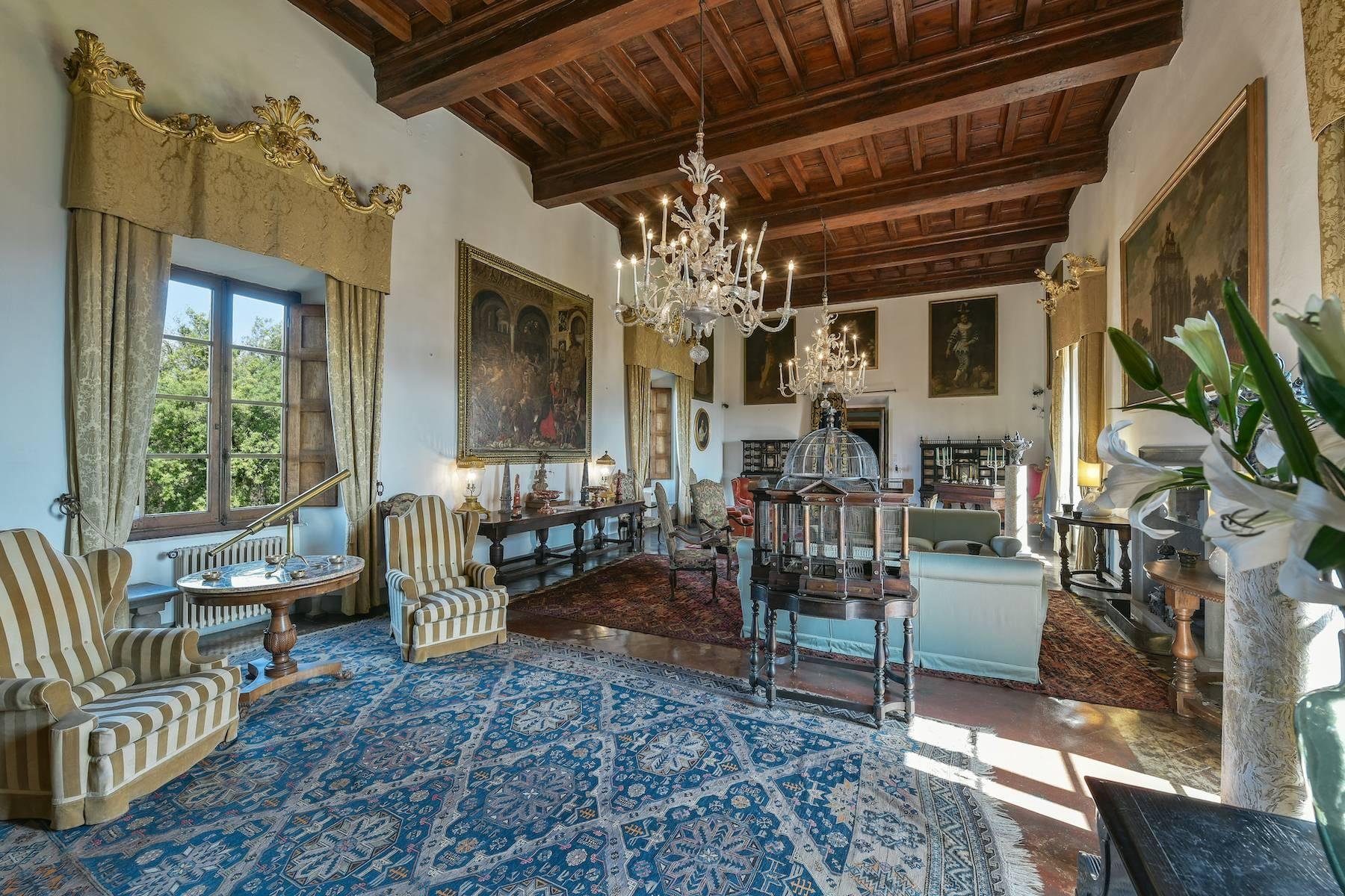 Francis York  Tuscan Villa Owned by Italian Aristocracy Available to Book as a Luxury Villa Rental 11.jpg
