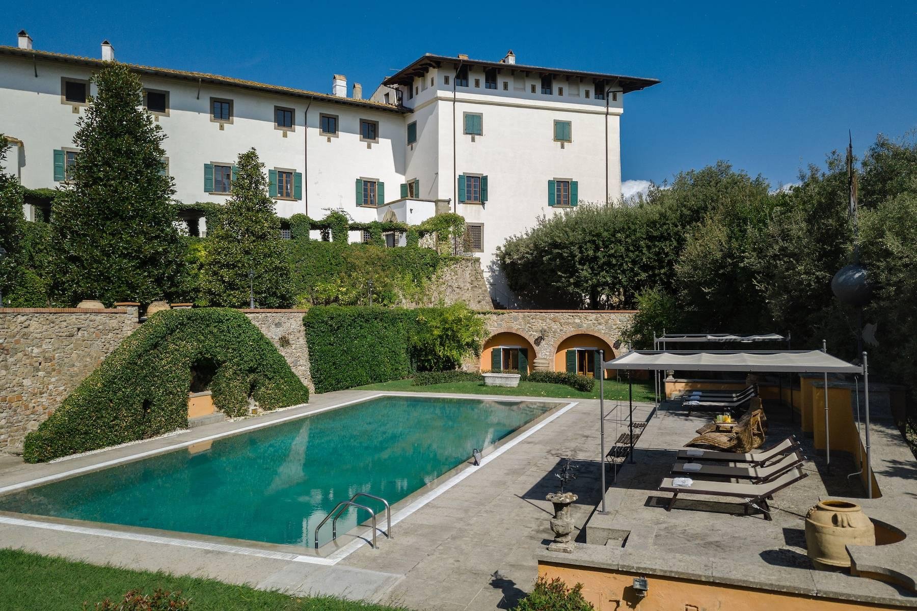 Francis York  Tuscan Villa Owned by Italian Aristocracy Available to Book as a Luxury Villa Rental 17.jpg