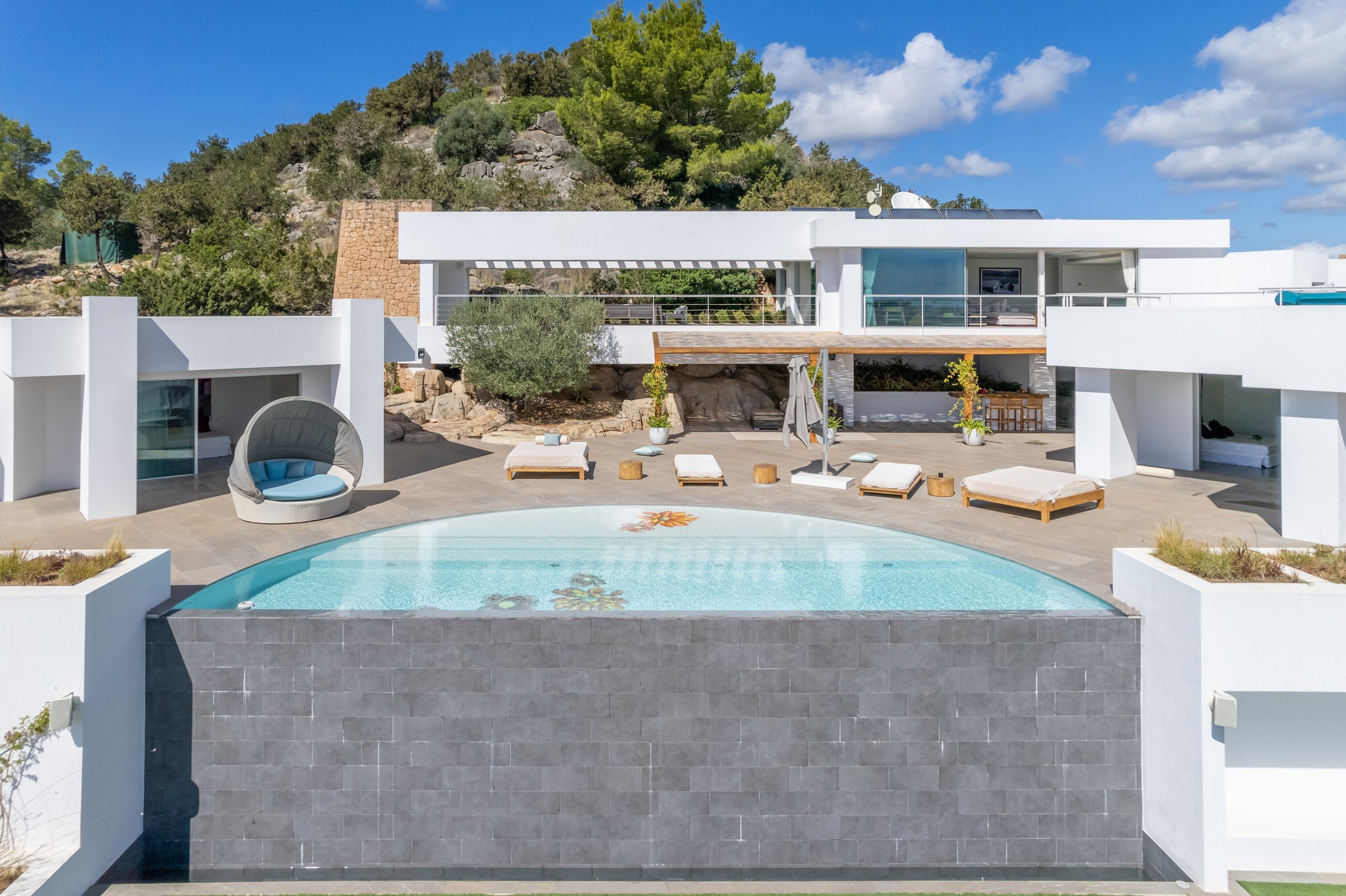 Francis York  Villa Adastra: Modern Mansion With Panoramic Island Views in Ibiza 19.jpg
