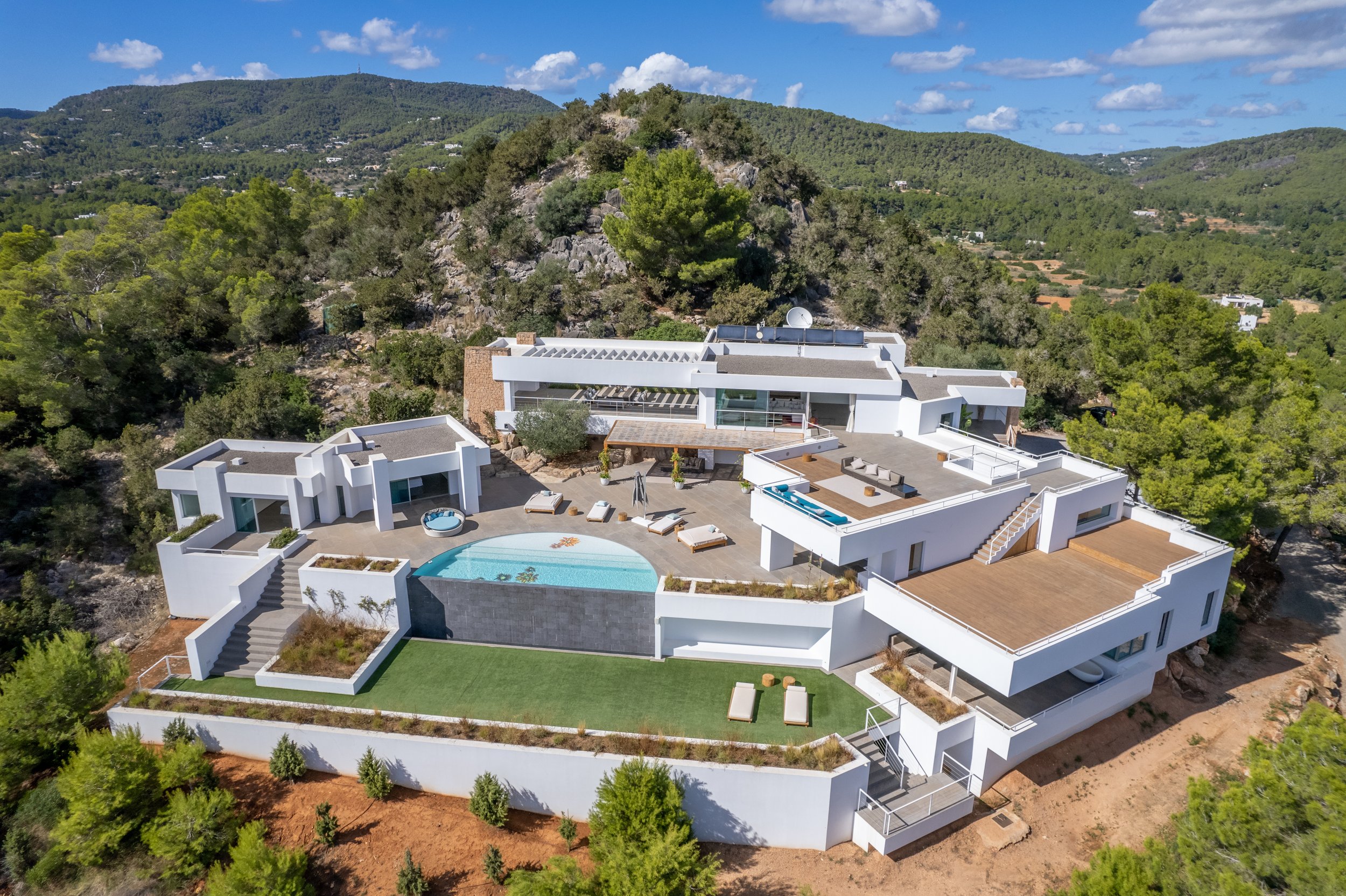 Francis York  Villa Adastra: Modern Mansion With Panoramic Island Views in Ibiza 38.jpg