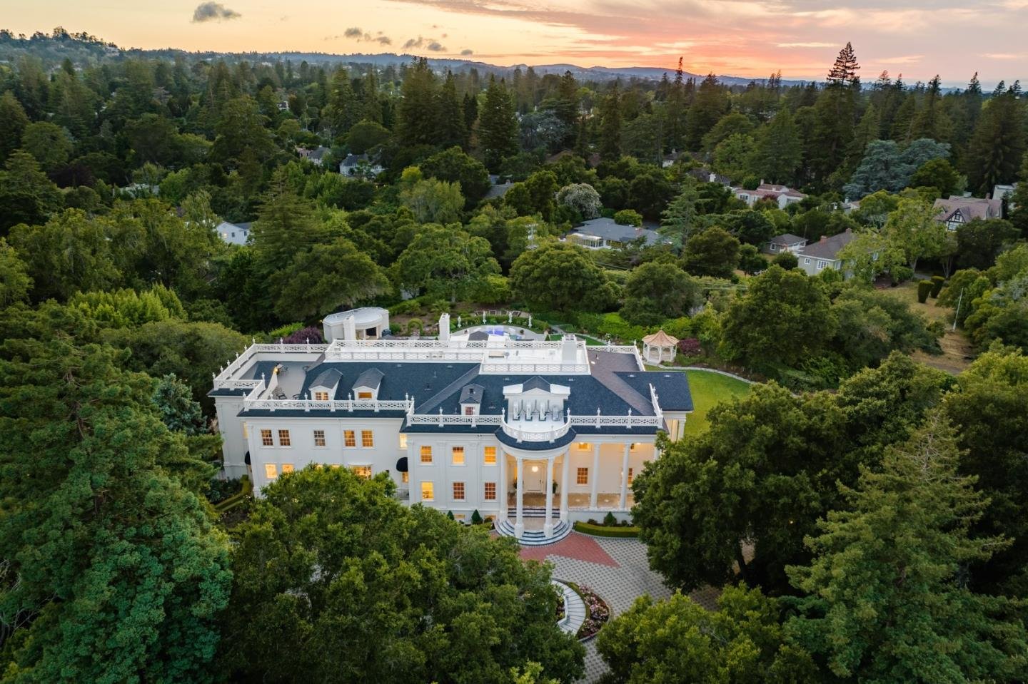 Francis York Western White House Replica in Hillsborough, California 38.jpg