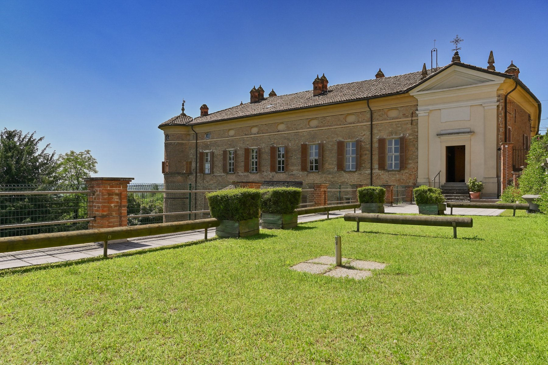 Francis York Castello di RInco Luxury Apartments in a 17th Century Castle in Piedmont, Italy 18.jpg
