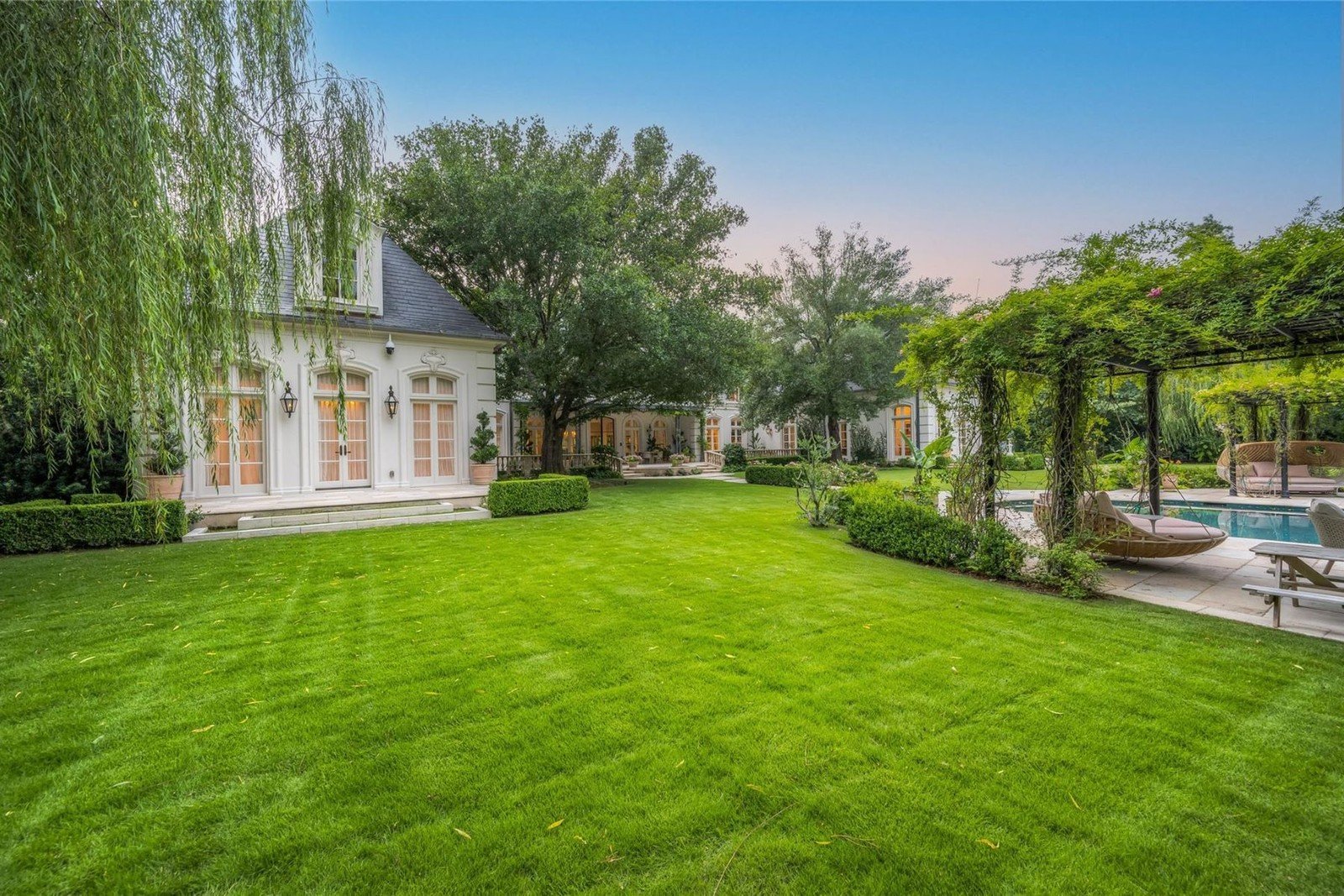 Francis York French Chateau-Style Mansion in Houston, Texas m00050.jpeg