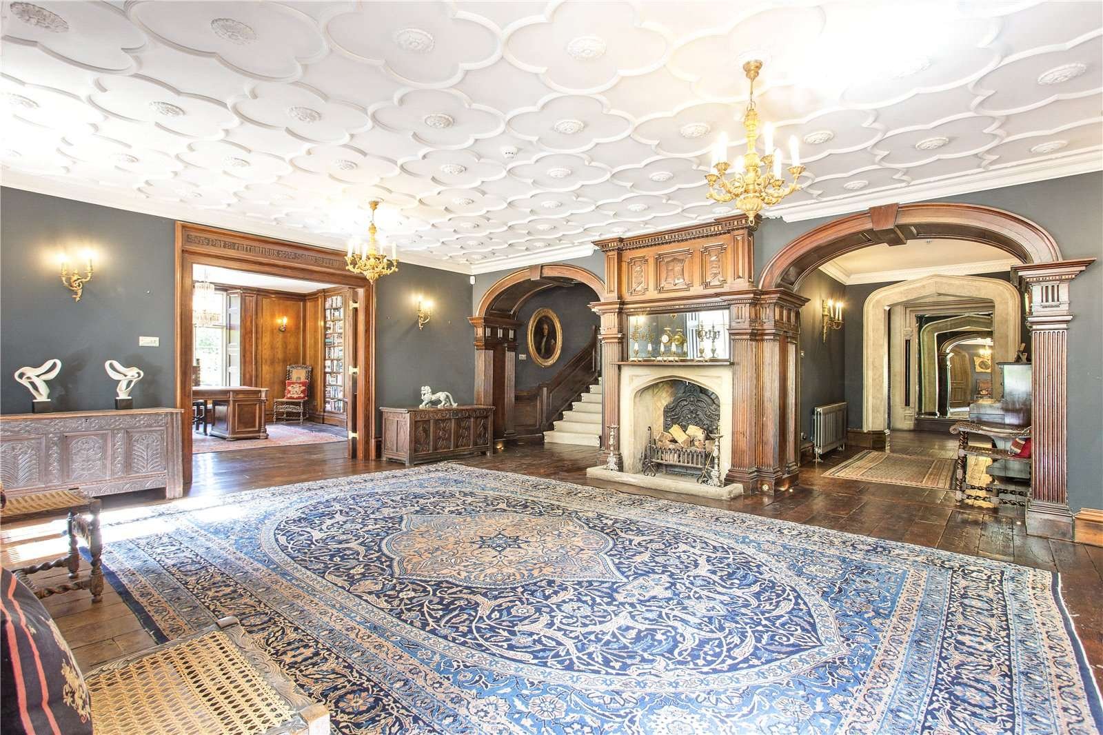 Francis York Stanley House Luxury Rental Property Available Through Savills 00001.jpg
