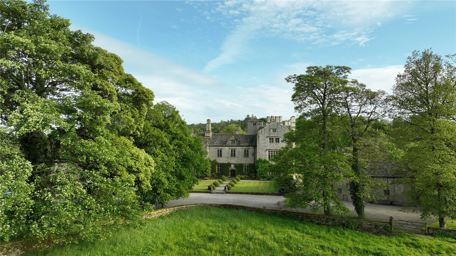 Francis York English Country Estate on the Edge of the Yorkshire Dales 00001.jpg
