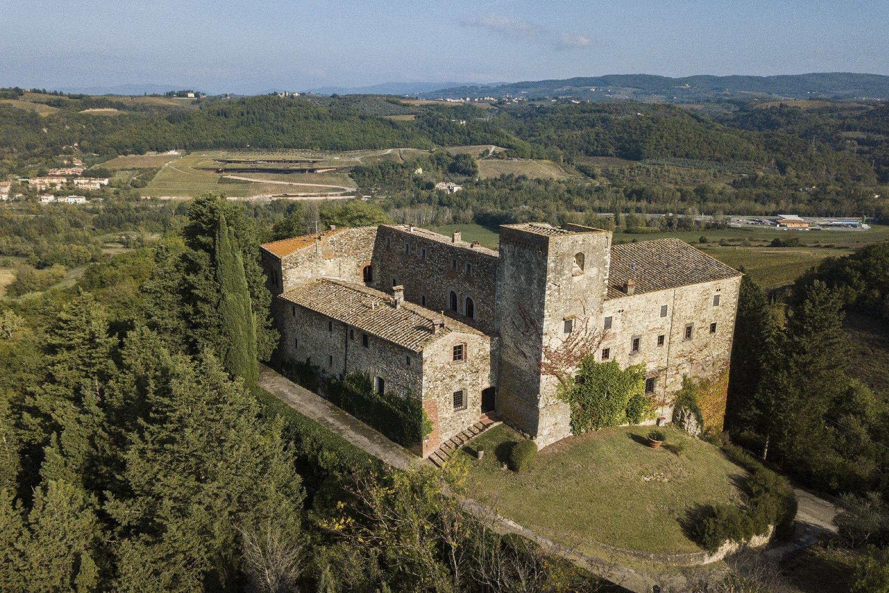 Francis York Medieval Castle Turned Renaissance Villa in Tuscany, Italy  00010.jpg
