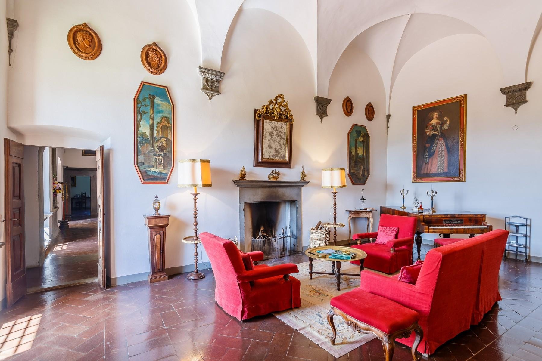 Francis York Medieval Castle Turned Renaissance Villa in Tuscany, Italy  00018.jpg