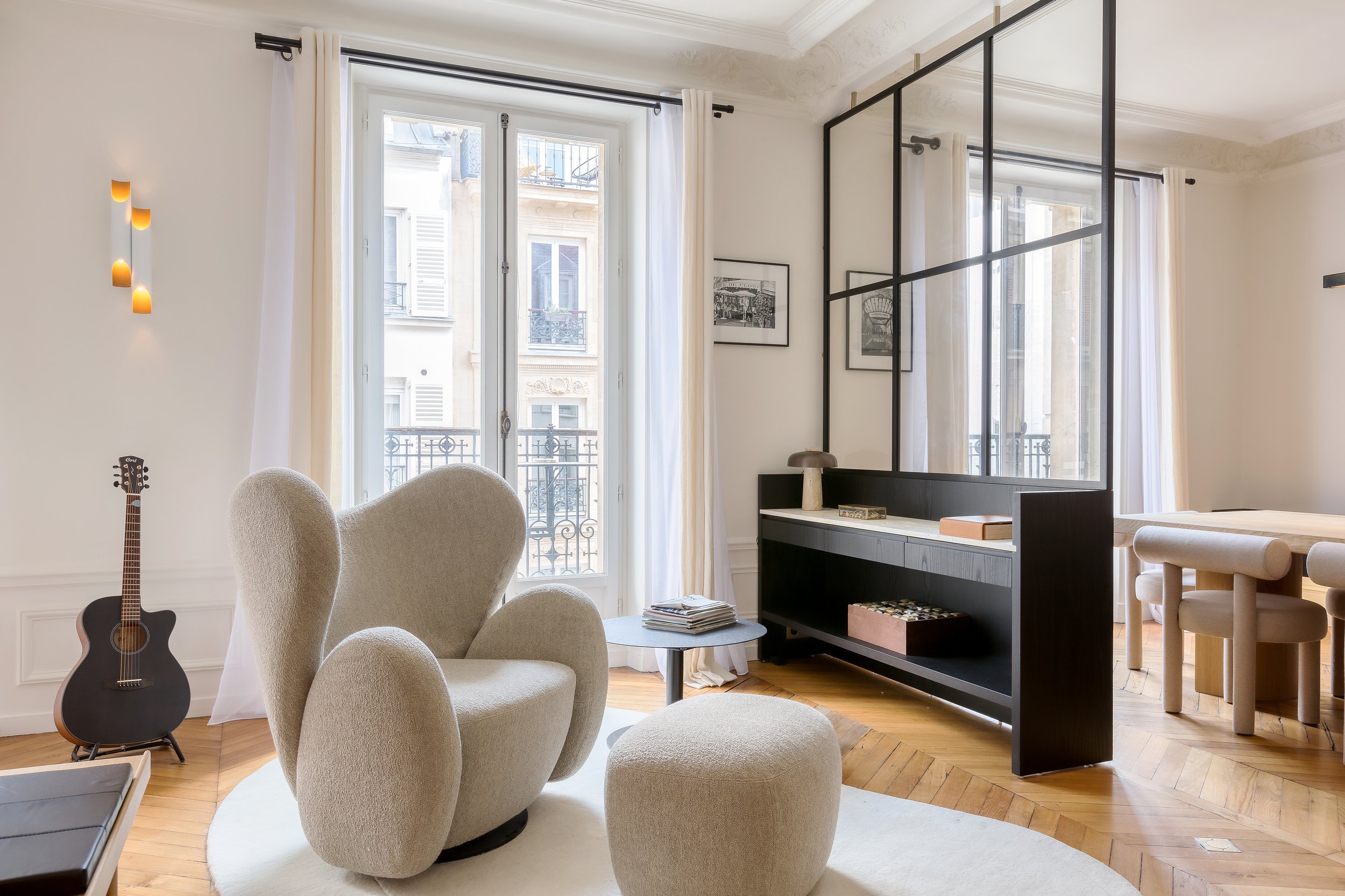 Francis York Boutique Pied-a-Terre in Paris For Under $2,000,000 00003.jpg