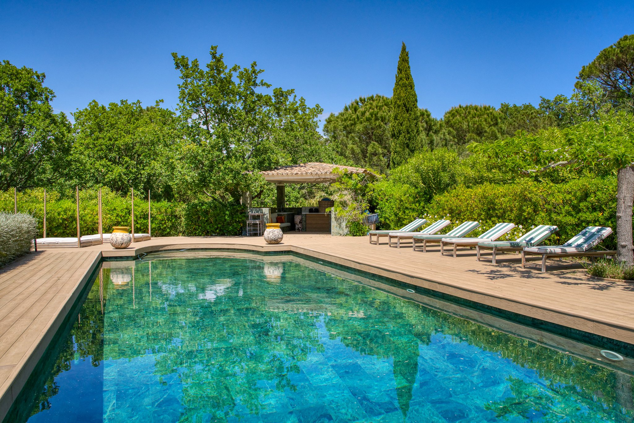 Francis York Exclusive French Riviera Villa On the Gulf of Saint-Tropez  00003.jpg