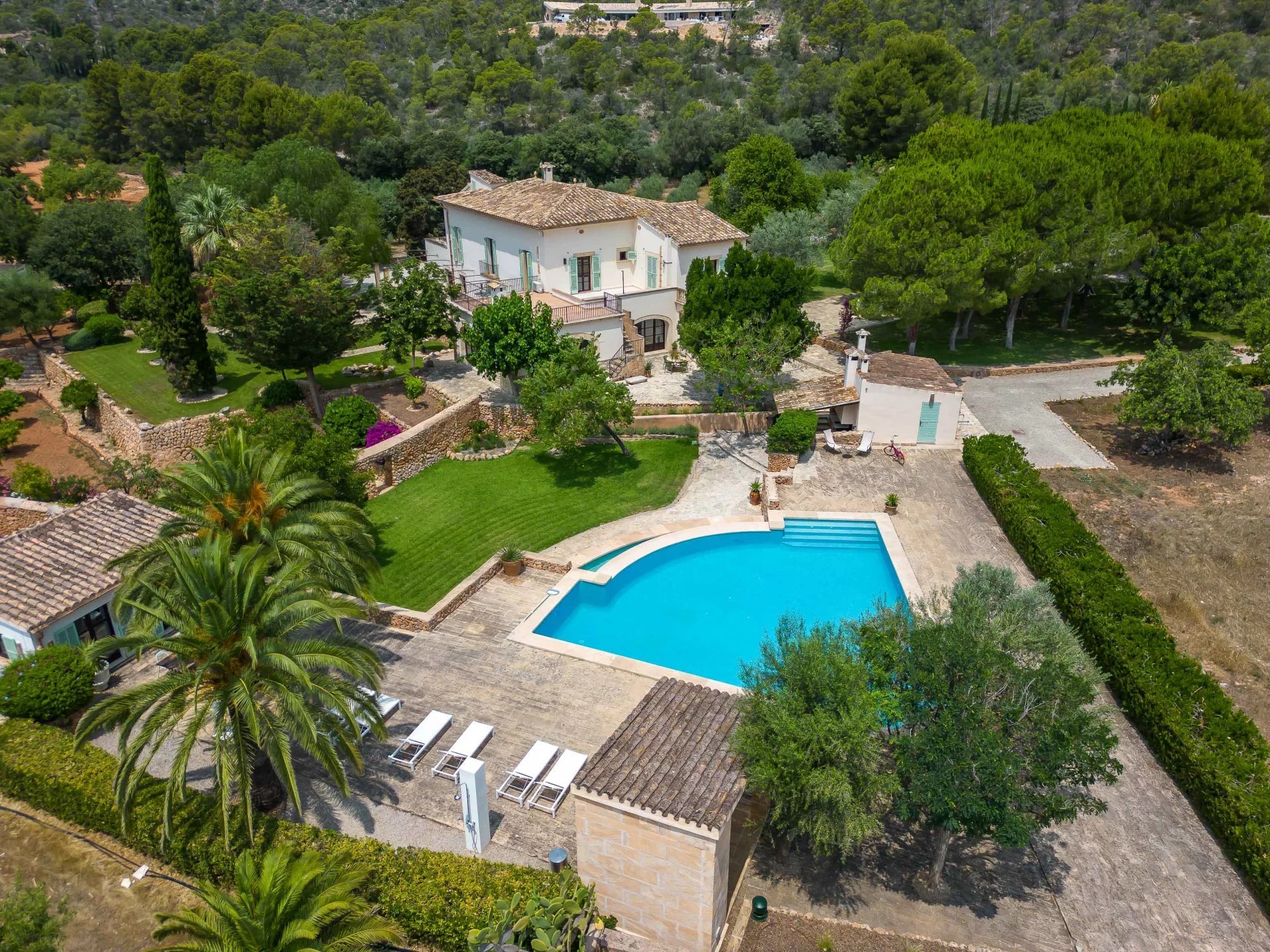 Francis York Bunyola Home Hunts Luxurious Country Estate in Mallorca, Spain 00001.jpeg