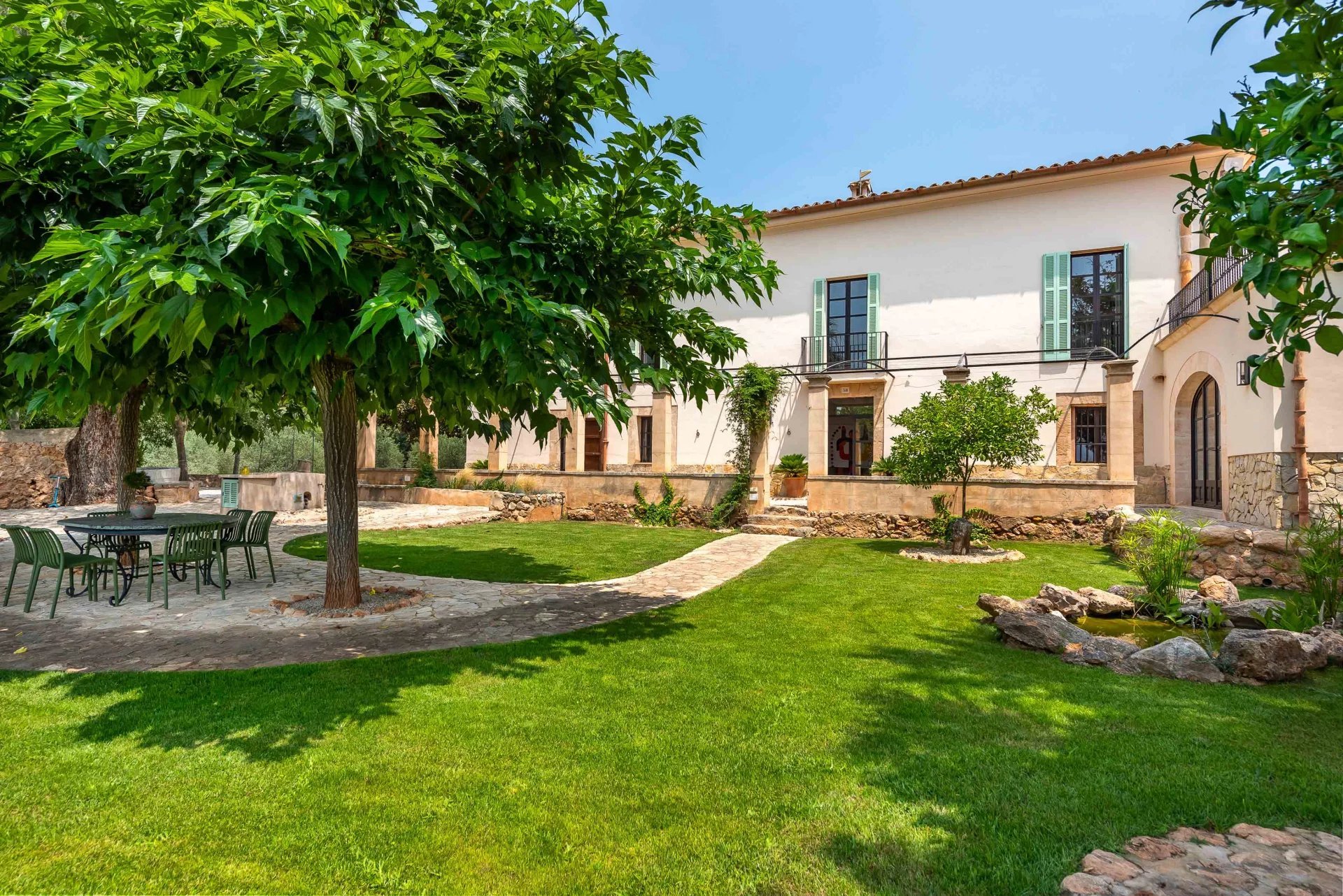 Francis York Bunyola Home Hunts Luxurious Country Estate in Mallorca, Spain 00020.jpeg