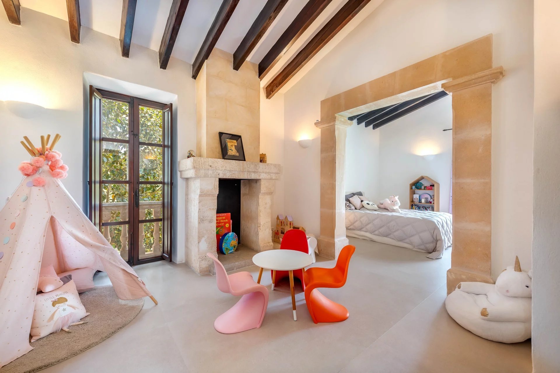 Francis York Bunyola Home Hunts Luxurious Country Estate in Mallorca, Spain 00022.jpeg