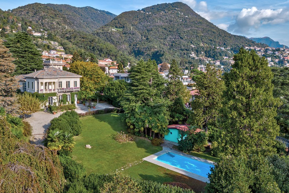 Francis+York+ Liberty-Style Villa Overlooking Lake Como00008.jpg
