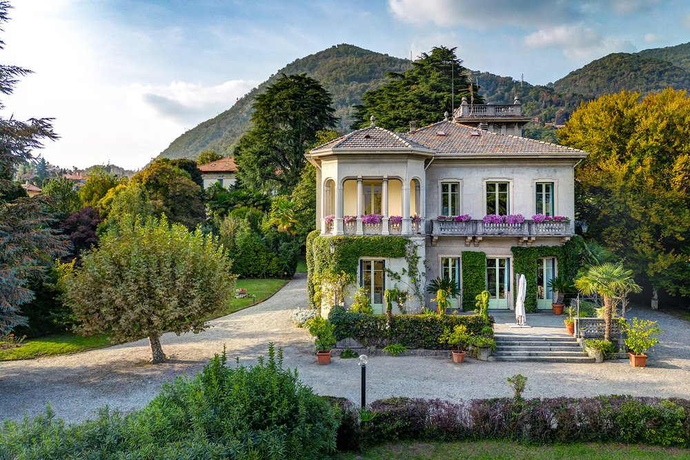 Francis+York+ Liberty-Style Villa Overlooking Lake Como00007.jpg